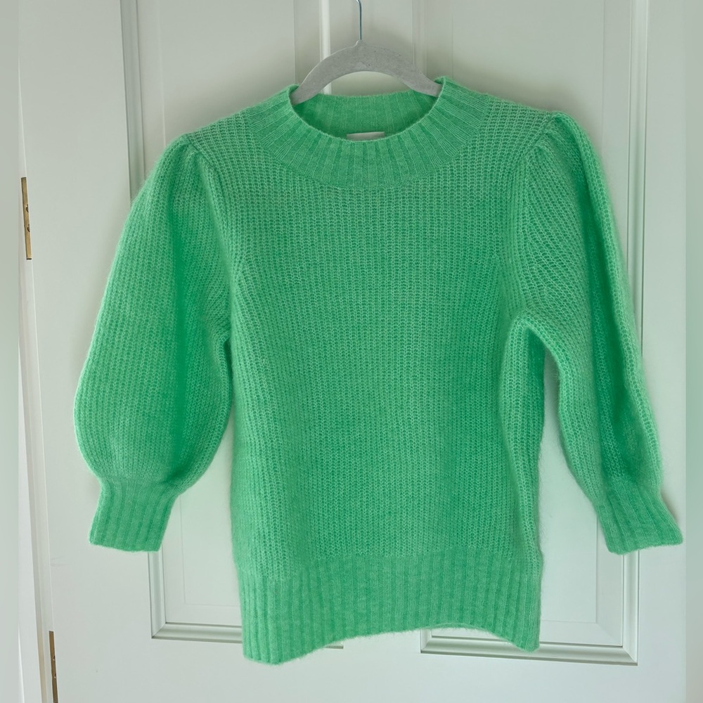 Second Female green Sweater XS